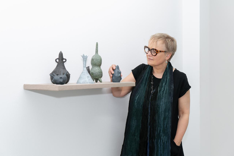 Considering Art Podcast – Clare Burnett, sculpting modern urban themes ...